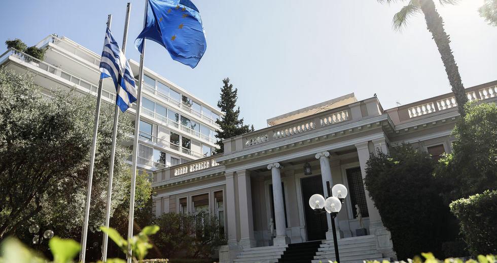 Στη 1 το μεσημέρι η ορκωμοσία των νέων μελών της κυβέρνησης