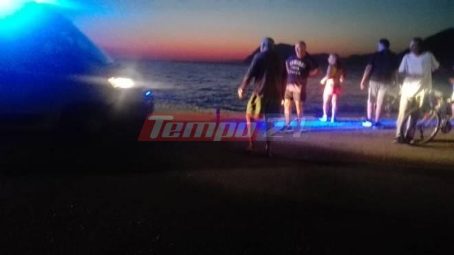 Πλαζ Πάτρας: ΝΕΟΤΕΡΑ - Νεαροί βούτηξαν στη θάλασσα και έσωσαν 17χρονο - Παρασύρθηκε από τα ρεύματα κολυμπώντας με συνομήλική του - Ξέσπασαν σε χειροκροτήματα οι λουόμενοι - ΦΩΤΟΓΡΑΦΙΕΣ