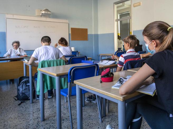 Πρώτο κουδούνι και στα σχολεία της Ιταλίας