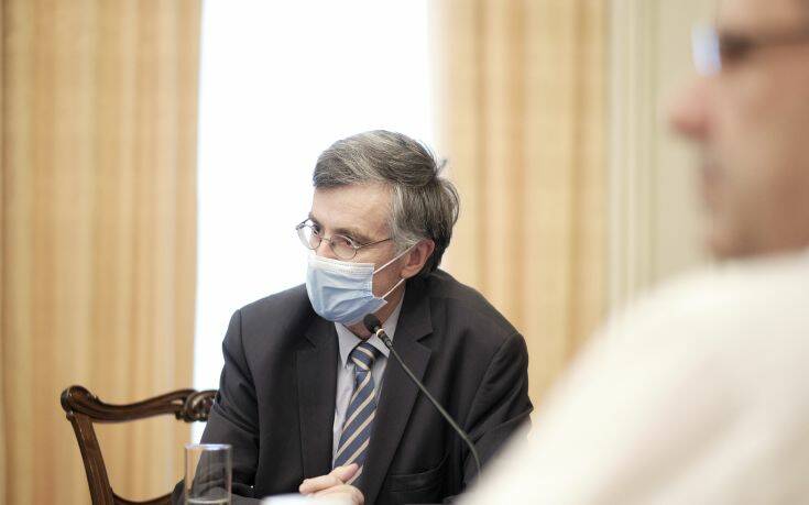 Τσιόδρας: Η Αττική στο «πορτοκαλί» - Στους 554 οι νοσηλευόμενοι - Το απόγευμα η ανακοίνωση νέων μέτρων