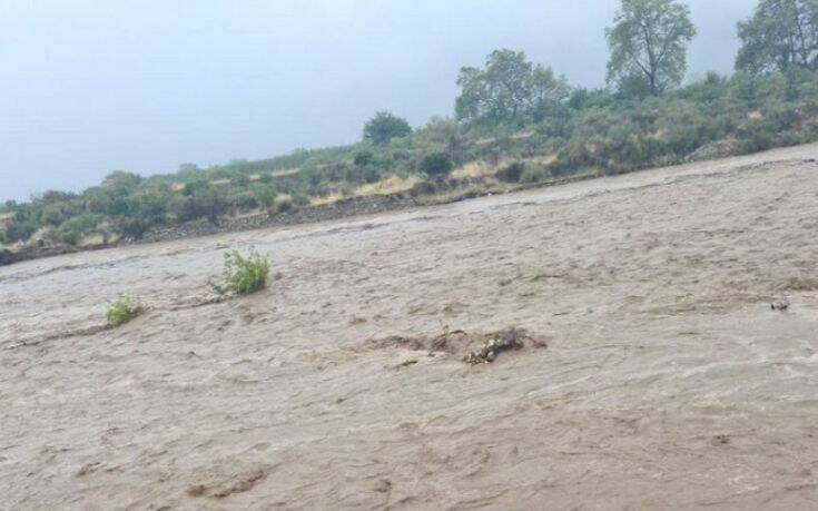 "Ιανός": Εντοπίστηκε νεκρή στα Φάρσαλα - Οδηγός και κτηνοτρόφος αγνοούνται στην Καρδίτσα - Πληροφορίες για δεύτερο νεκρό - ΝΕΟΤΕΡΑ