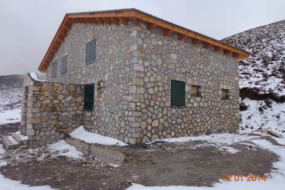 Διέρρηξαν το ορειβατικό καταφύγιο του Παναχαϊκού