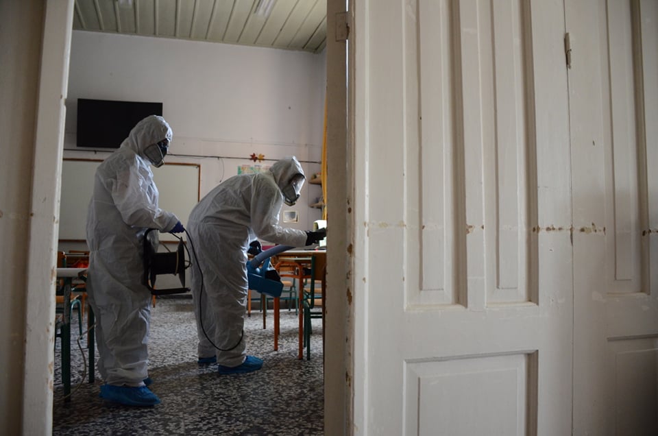 Κορονοϊός - Πάτρα: Απολύμανση στο σχολείο όπου βρέθηκε θετικός ένας μαθητής - Αναστέλλεται η λειτουργία του τμήματος - ΦΩΤΟ