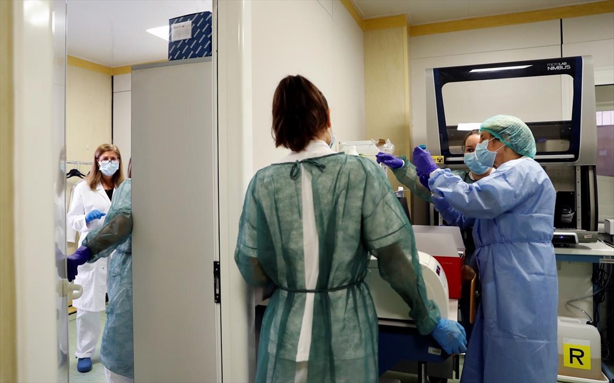 Κορονοϊός: Στους 324 οι νεκροί - Κατέληξε ακόμη ένας ηλικιωμένος