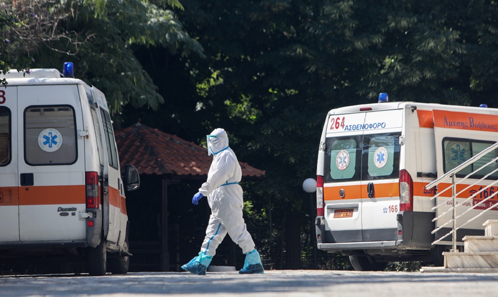 Κορονοϊός: Ακόμη ένας θάνατος - Στους 380 οι νεκροί