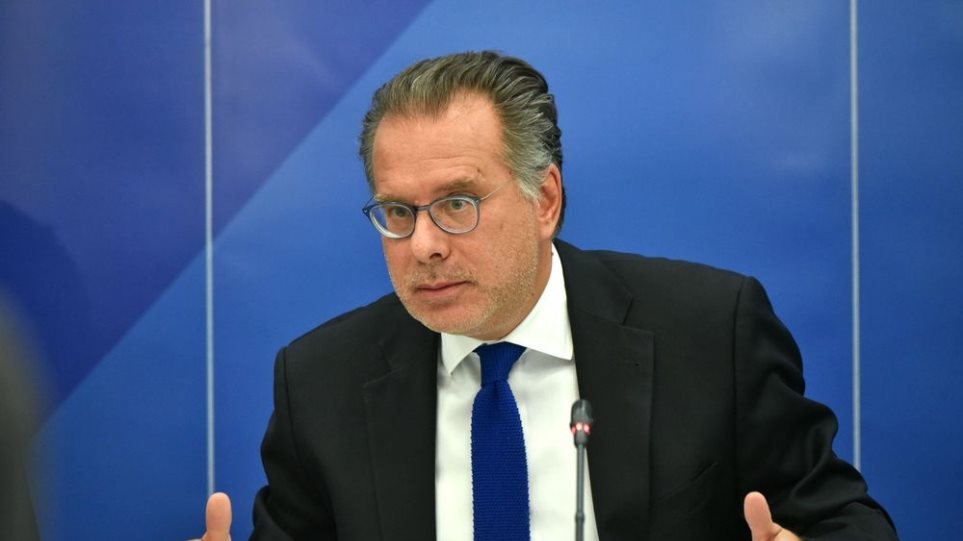 Κουμουτσάκος για Μόρια: Ασφαλή τα 408 ασυνόδευτα παιδιά