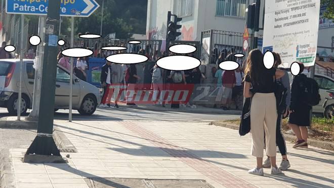 Πάτρα: Πορεία μαθητών στο κέντρο της πόλης - 47 σχολεία υπό κατάληψη στην Αχαΐα - ΦΩΤΟ