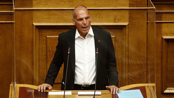 Γ. Βαρουφάκης: Επίθεση στην κυβέρνηση για την διαχείριση της πανδημίας