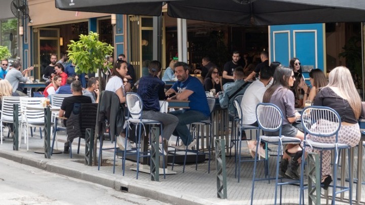 Πρόστιμα και αναστολή λειτουργίας σε καφέ σε Πιερία και Ημαθία