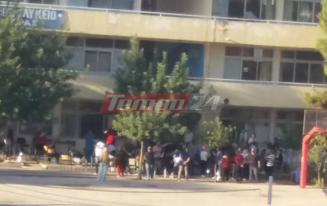 Πάτρα - Καταλήψεις: Συνέλευση γονέων σε υψηλούς τόνους στο 2ο Λύκειο - Στο σχολείο έγινε το πρωϊ επεισόδιο μεταξύ γονέα και μαθητών
