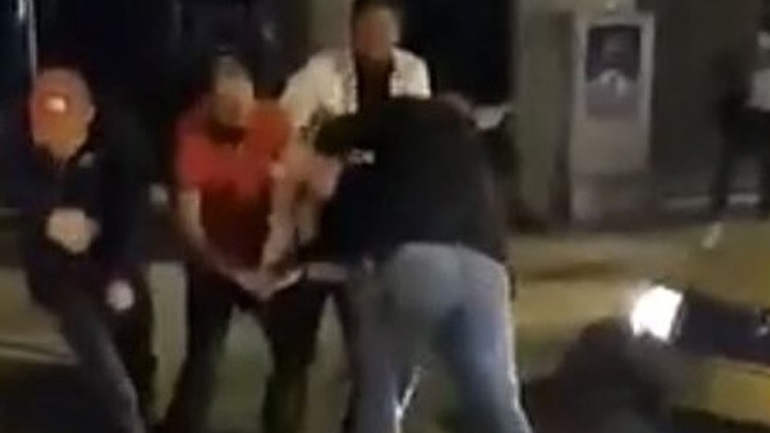 Ύποπτος άρπαξε το όπλο αστυνομικού σε έλεγχο και εκπυρσοκρότησε