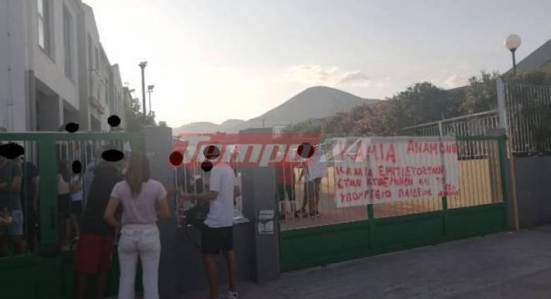 Καταλήψεις σχολείων: Ξεκινά υποχρεωτική τηλεκπαίδευση, θα μπαίνουν και απουσίες - 35 σχολεία "κλειστά" στην Πάτρα