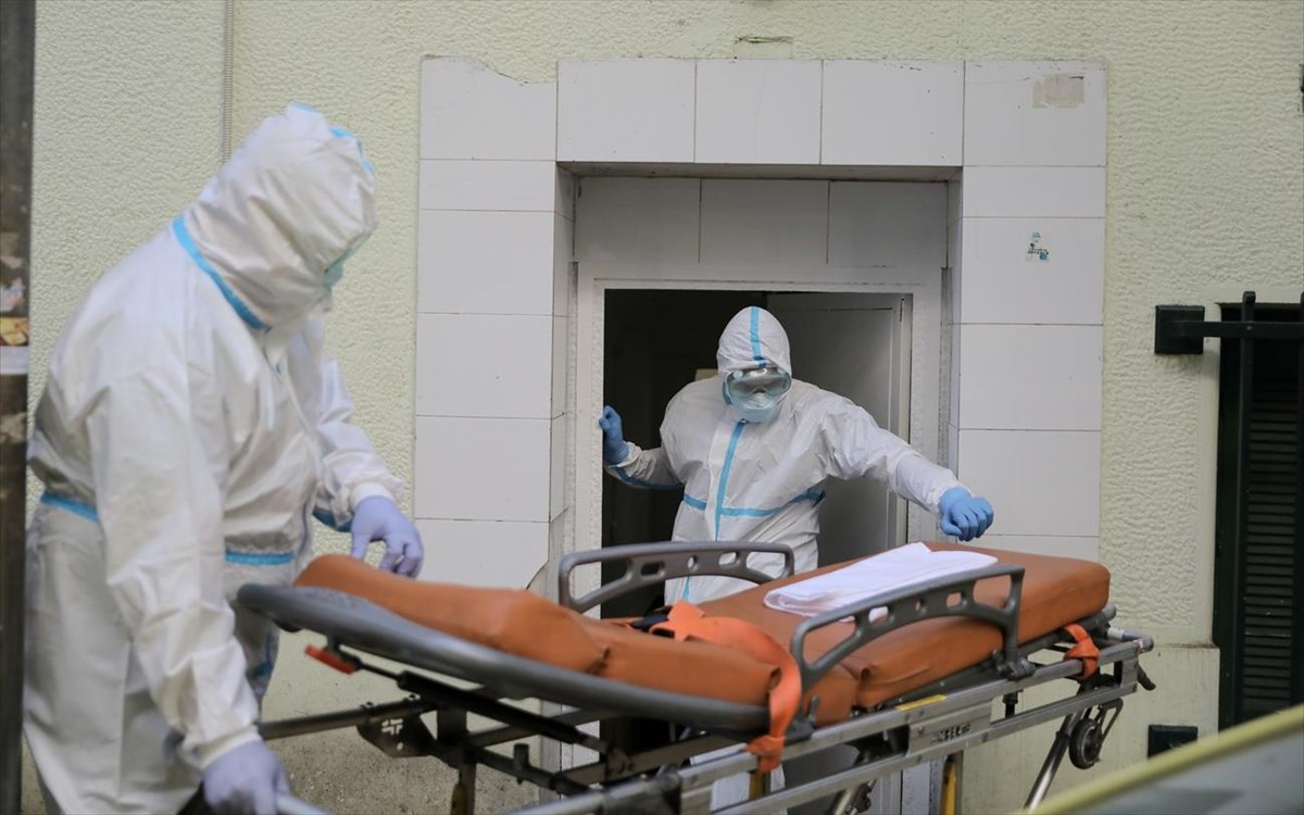 Γηροκομείο Αγίου Παντελεήμονα: Τι λέει ο ιδιοκτήτης για τα δεκάδες κρούσματα