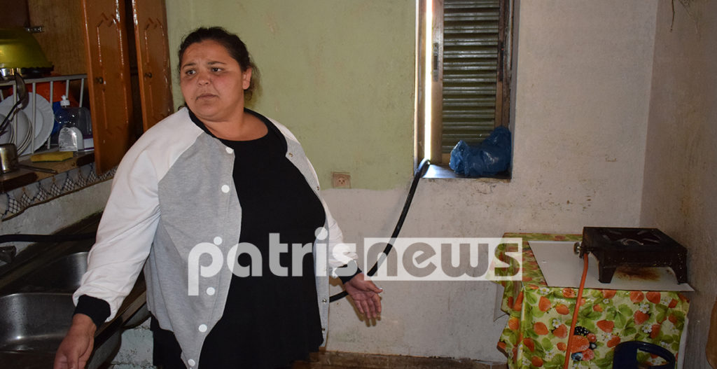 Τριτοκοσμικές συνθήκες για οικογένεια στην Μυρτιά - Χωρίς ρεύμα εδώ και μήνες!