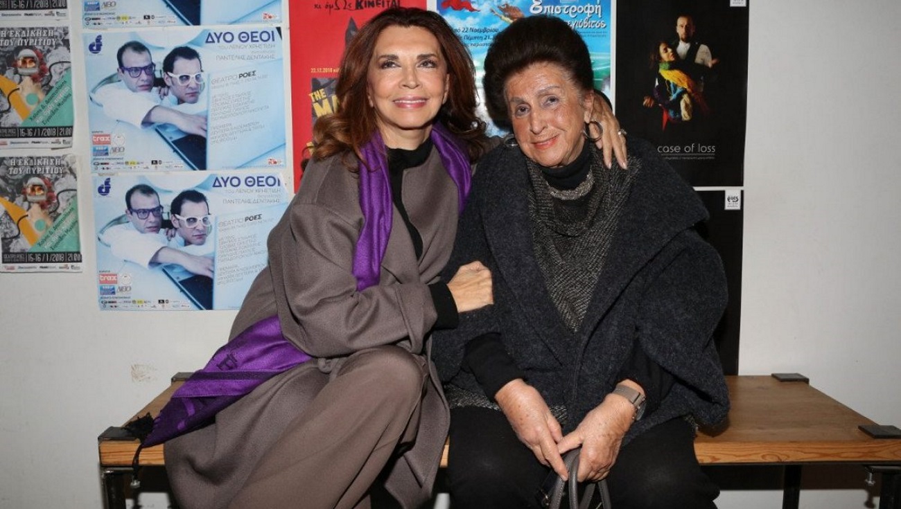 Ραγίζει καρδιές η Μιμή Ντενίση για την απώλεια της μητέρας της!