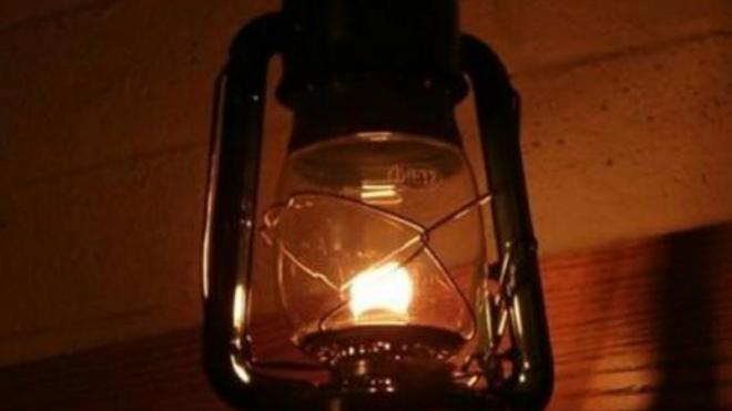 Τριτοκοσμικές συνθήκες για οικογένεια στην Μυρτιά - Χωρίς ρεύμα εδώ και μήνες!