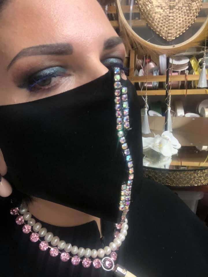 Δεν θα μπορούσε να ήταν διαφορετική η μάσκα της Άννας Μαρίας Ρογδάκη! ΦΩΤΟ