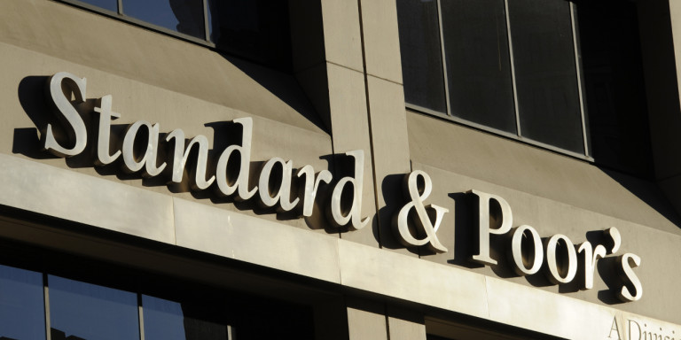 Η Standard and Poor's επιβεβαίωσε το αξιόχρεο της Ελλάδας στο «BB-»