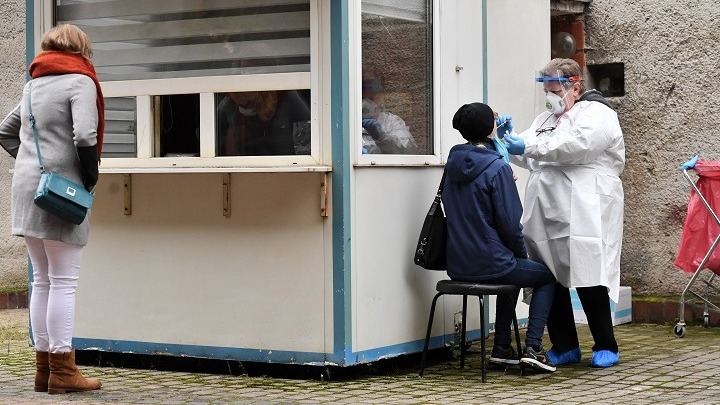 Πολωνία: Μερική καραντίνα απέναντι στην αναζωπύρωση της πανδημίας