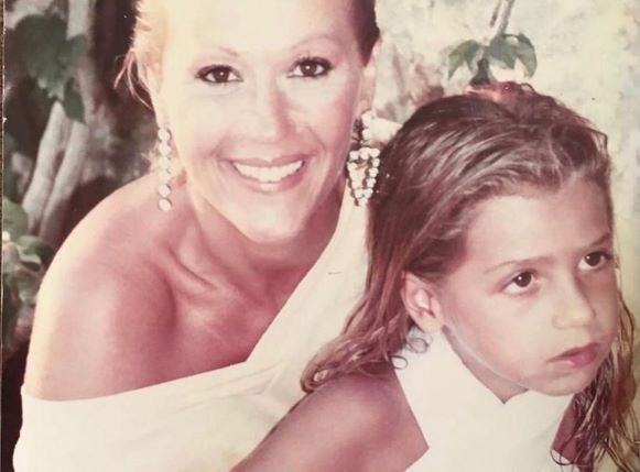 Τα συγκινητικά λόγια της Μαρίας Ελένης Λυκουρέζου για τη Ζωή Λάσκαρη: “Τεράστιο σχολείο η μάνα μου”