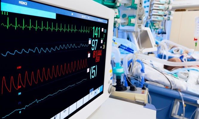 Πάτρα: 44 άτομα νοσηλεύονται με κορονοϊό στα δύο νοσοκομεία - Δημιουργούνται και άλλες κλίνες ΜΕΘ