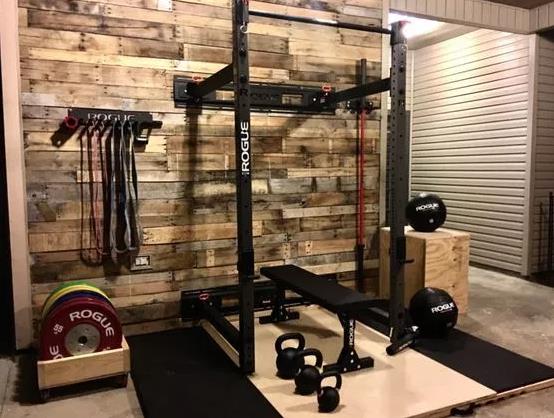 Πάτρα: Eφοδος της ΕΛ.ΑΣ. σε ανοιχτό γυμναστήριο - Ανέβηκαν σε ταράτσα για να μην προσαχθούν - ΝΕΟΤΕΡΑ