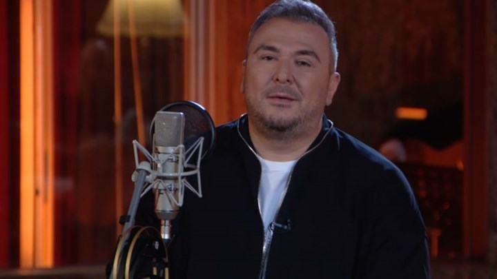 Ρέμος: Ένιωσα κάποια βράδια ότι δεν υπάρχει αύριο - Έγιναν κάποια ευτράπελα σε μαγαζιά το καλοκαίρι