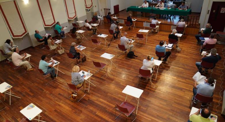 Ζωντανή μετάδοση της συνεδρίασης του Δημοτικού Συμβουλίου Αιγιαλείας