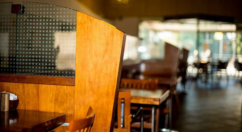 Εστίαση: Επιδότηση έως 5.000 ευρώ για εξωτερική θέρμανση - Όλες οι λεπτομέρειες