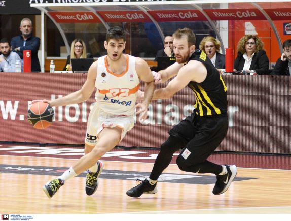 Ο Παναθηναϊκός αναζητά λύση για να αγωνιστεί άμεσα ο Μαντζούκας