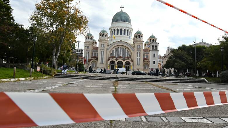 Εκκλησίες: 9 στον Άγιο Ανδρέα... 25 στη Μητρόπολη - Το παράλογο των αριθμών και η στάση των Ιεραρχών