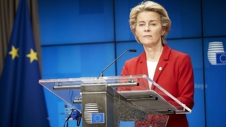 Ούρσουλα φον ντερ Λάιεν: Οι πρώτοι Ευρωπαίοι πιθανόν να εμβολιασθούν πριν από το τέλος του 2020