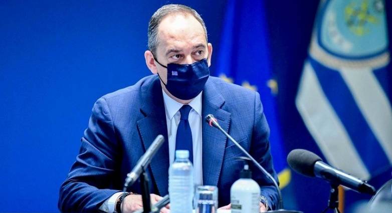 Πλακιωτάκης: Επιμένει ο πυρετός και η δύσπνοια - Τέταρτη μέρα στην εντατική