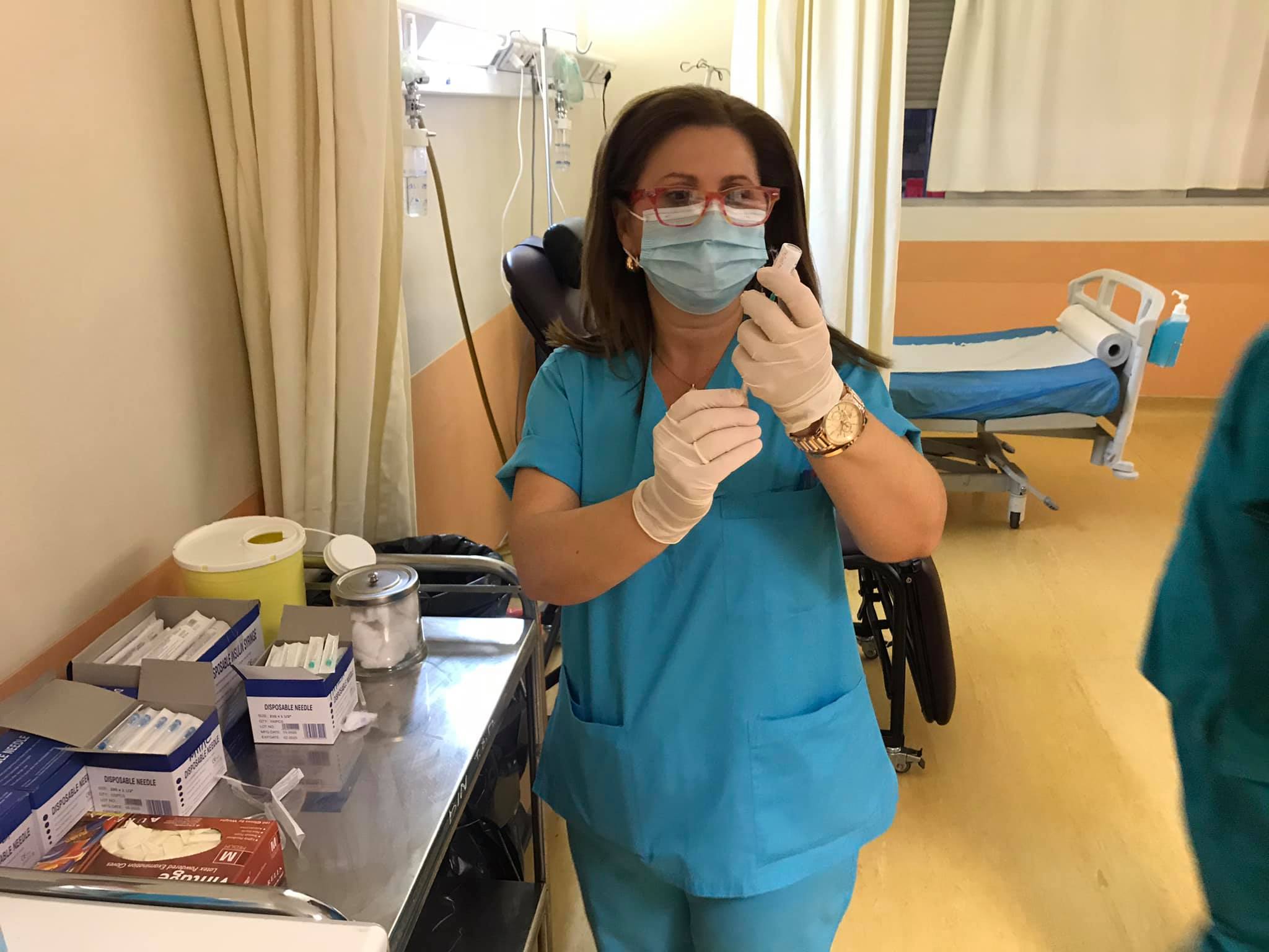 Απρόσκοπτα εξελίχθηκε η πρώτη μέρα εμβολιασμών στον "Άγιο Ανδρέα" - Πόσοι εμβολιάστηκαν - Ποια νοσοκομεία ξεκινούν την Παρασκευή