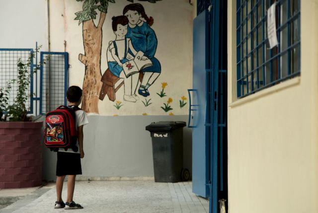 Κορονoϊός : Αναζητούνται τρόποι για χαλάρωση των μέτρων – «Crash test» το άνοιγμα δημοτικών και νηπιαγωγείων