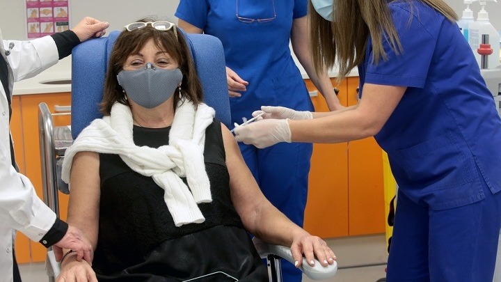 Στην τελική ευθεία η διαδικασία για τους εμβολιασμούς υγειονομικών στα νοσοκομεία της χώρας