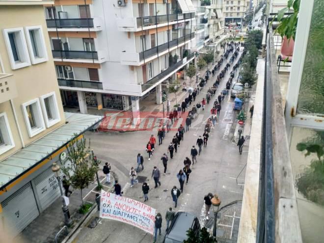 Πάτρα: Πορεία φοιτητών κατά του νομοσχεδίου Κεραμέως (ΦΩΤΟ & ΒΙΝΤΕΟ)