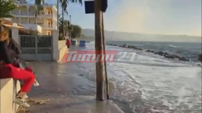 Μονοδένδρι: Πώς ο δρόμος χάνεται κάτω από τη θάλασσα (ΒΙΝΤΕΟ)