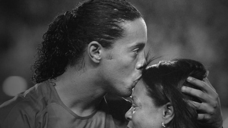 Πέθανε από κορονοϊό η μητέρα του Ροναλντίνιο