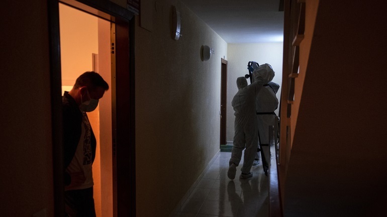 Ξεπέρασαν τα 100.000 τα κρούσματα κορονοϊού στην Αλβανία