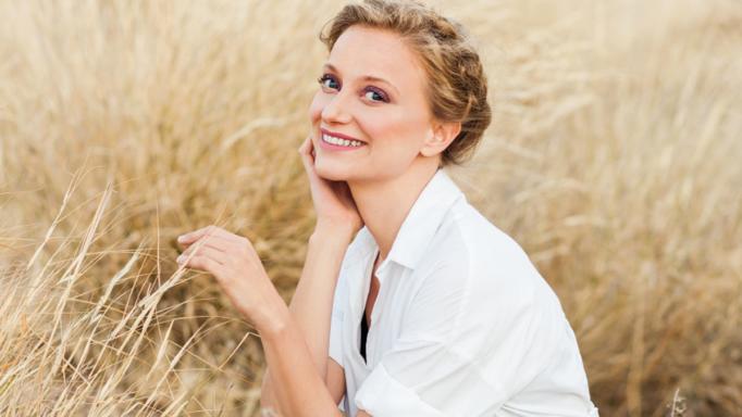 Λένα Δροσάκη: «Δεχόμουν σκηνές ζηλοτυπίας, ξεσπάσματα οργής και ταπεινωτικές προσβολές»