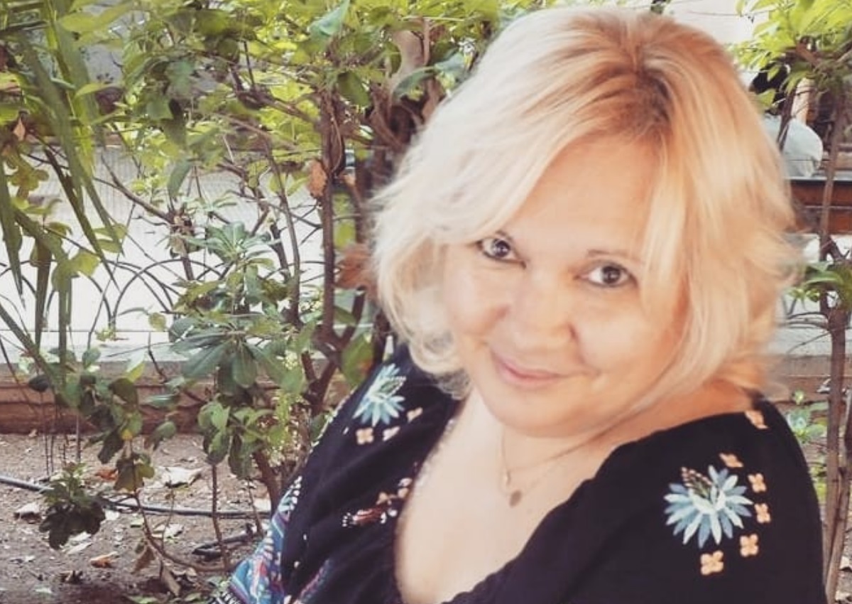 Συγκλονίζει η Καίτη Φίνου: «Προσπαθούσε να μου κατεβάσει το παντελόνι μέσα στο αυτοκίνητο»