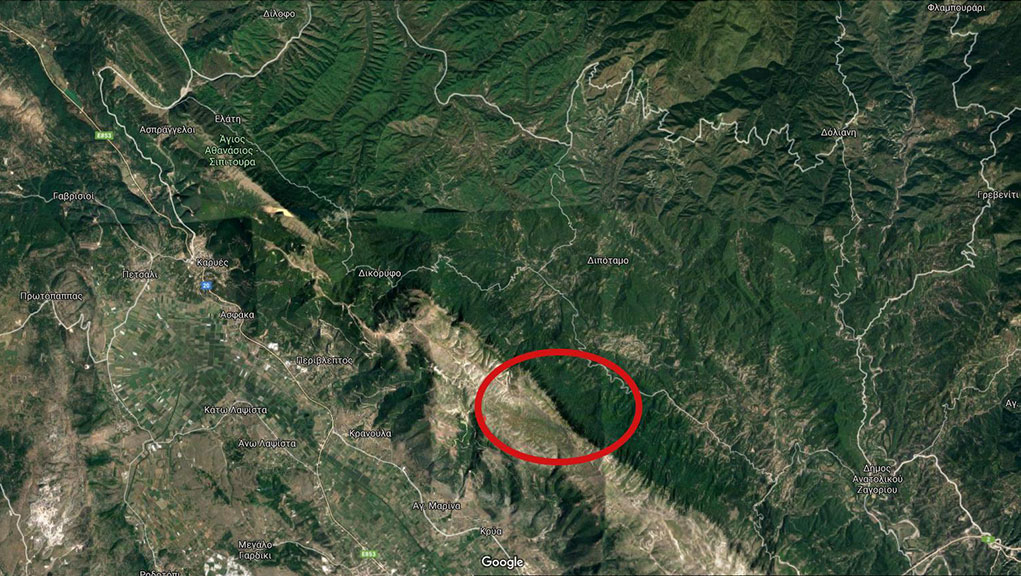 Εντοπίστηκαν τα συντρίμμια του εκπαιδευτικού αεροσκάφους στο Ζαγόρι