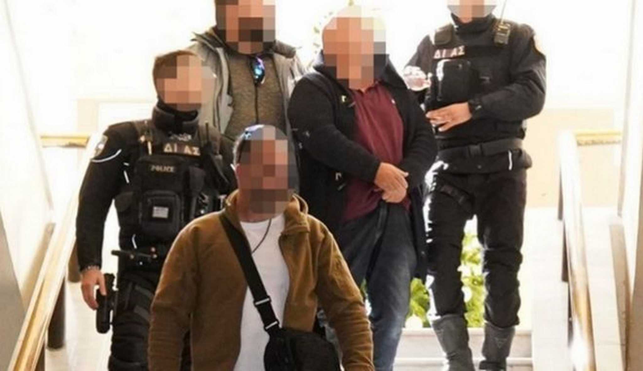 Συγκλονίζει ο πατέρας της 33χρονης Πατρινής που "'έφυγε" από τα χέρια του συζύγου της - "Περίμενε να κοιμηθεί για να την σκοτώσει..."