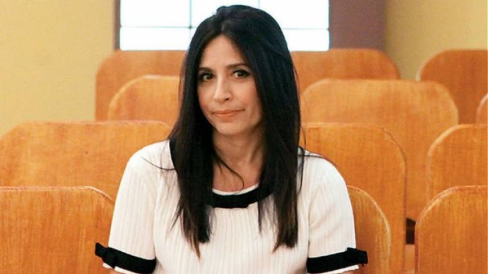 Το συγκινητικό μήνυμα της Βάσως Γουλιελμάκη: «Προσπαθώ να μαζέψω τα κομμάτια μου»