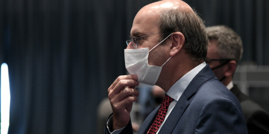 Κ. Χατζηδάκης: Τροπολογία για καταβολή της εθνικής σύνταξης σε όσους περιμένουν να εκδοθεί η σύνταξή τους