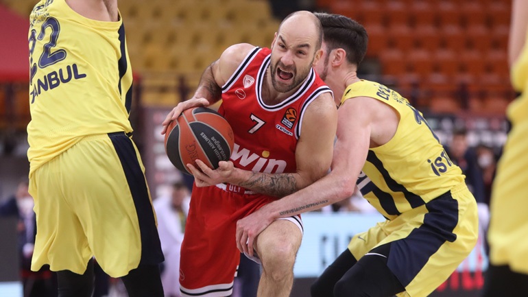 Ήττα για τον Ολυμπιακό στο ΣΕΦ, 76-71 η Φενερμπαχτσέ