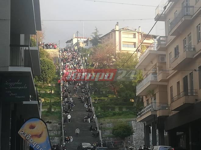 Κορονοϊός - Πάτρα: Τεστ για τον κορονοϊό έκαναν δέκα νεαροί από τους συμμετέχοντες στο υπαίθριο πάρτι το βράδυ της Κυριακής - Τί έδειξαν τα αποτελέσματα