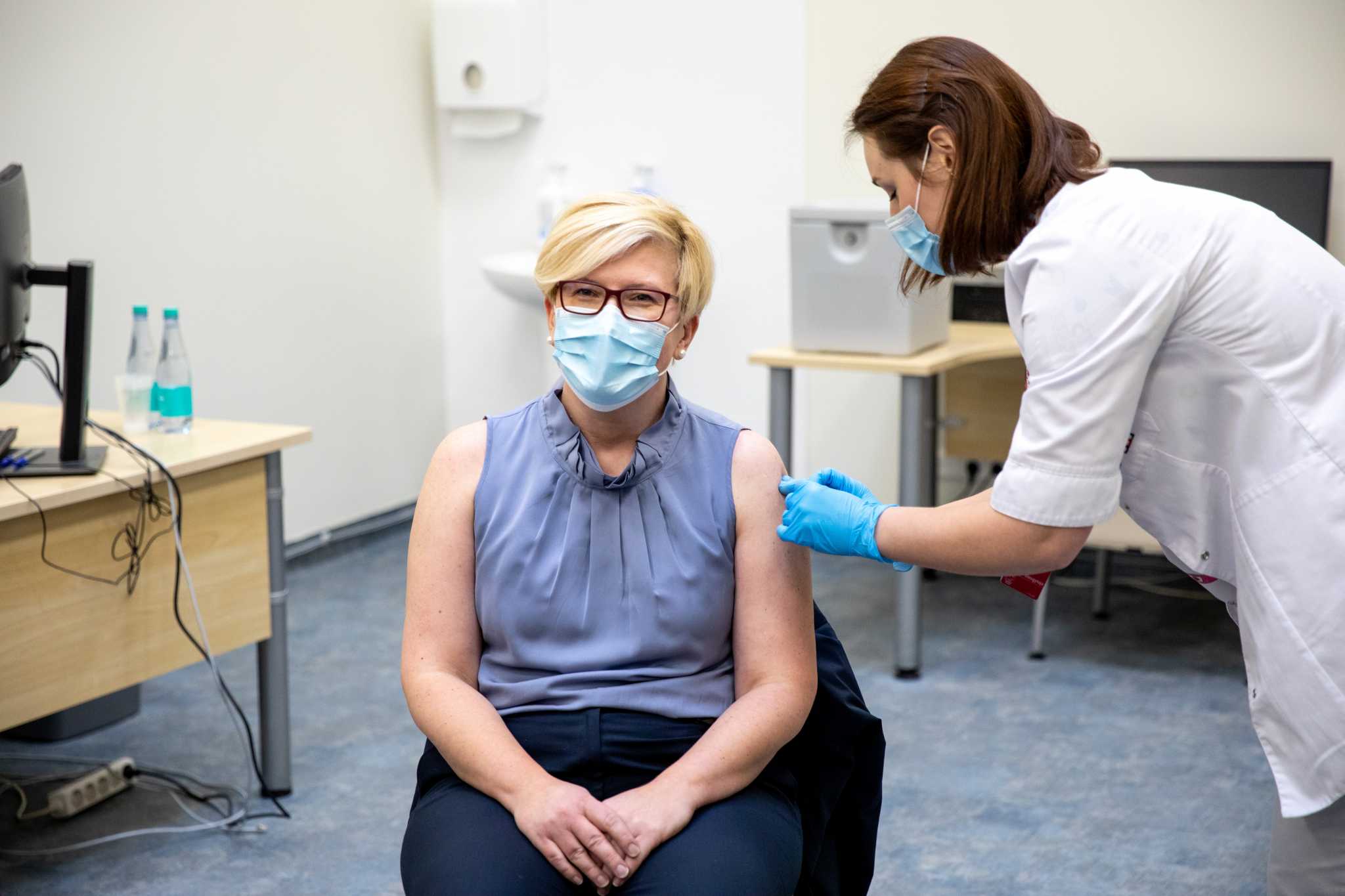 Λιθουανία: Οι ηγέτες της χώρας δίνουν το παράδειγμα και εμβολιάζονται με AstraZeneca