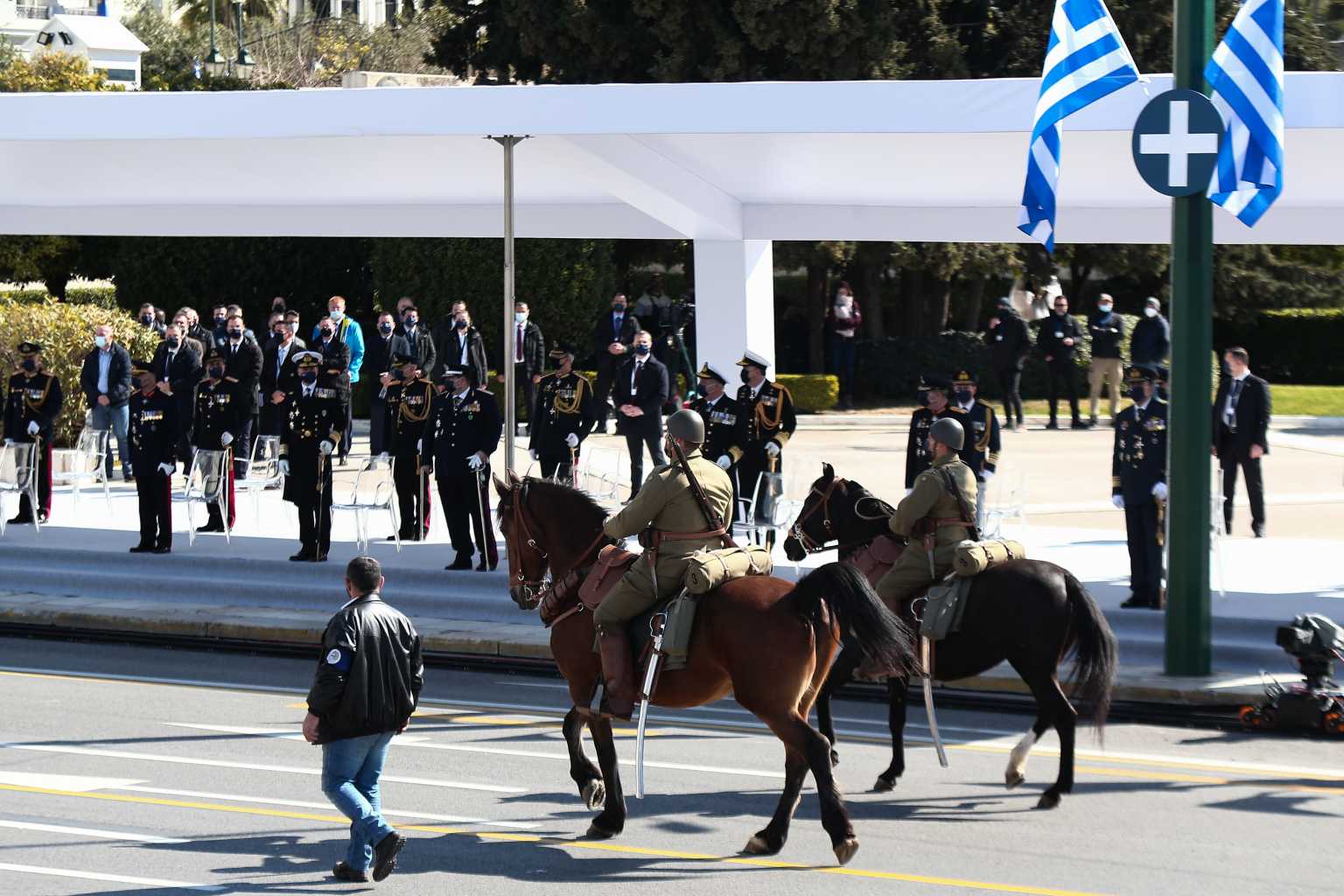 Μεγαλειώδης η στρατιωτική παρέλαση για τα 200 χρόνια από την κήρυξη της Επανάστασης